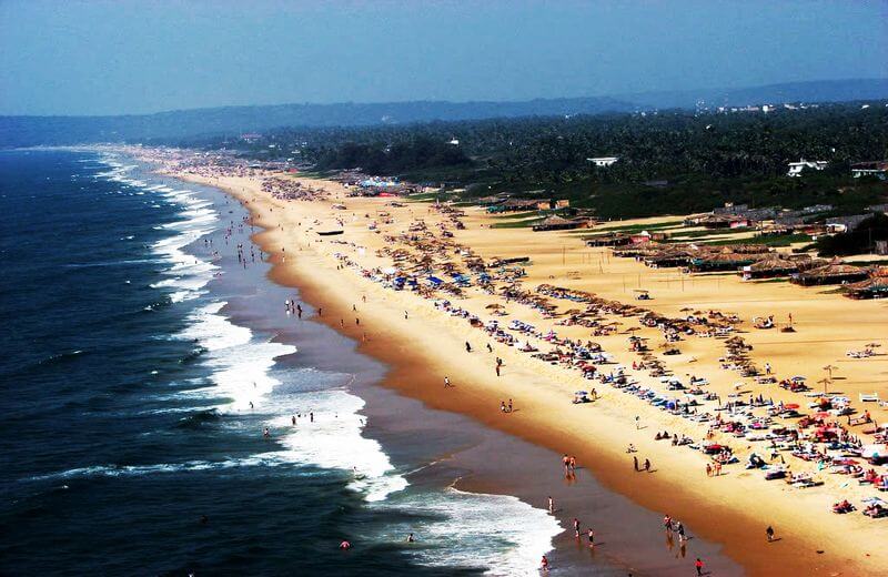 Candolim Beach In North Goa (Beautiful Place For Honeymoon Couples)