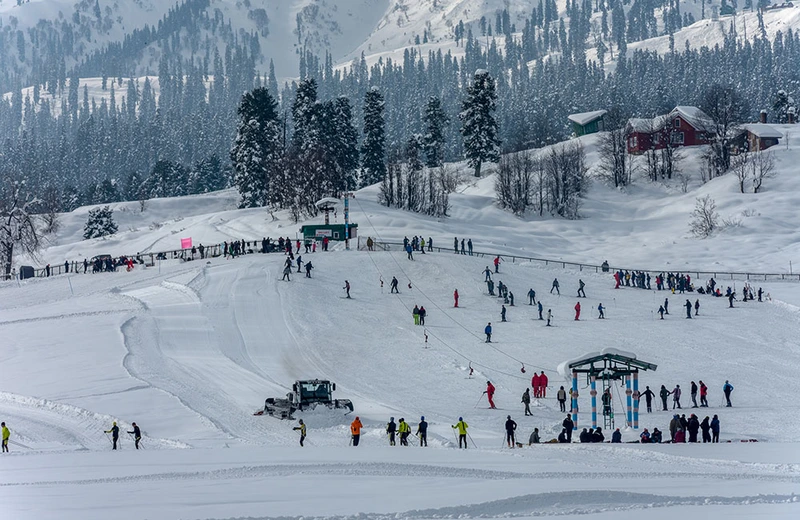 Best Time to Visit Gulmarg