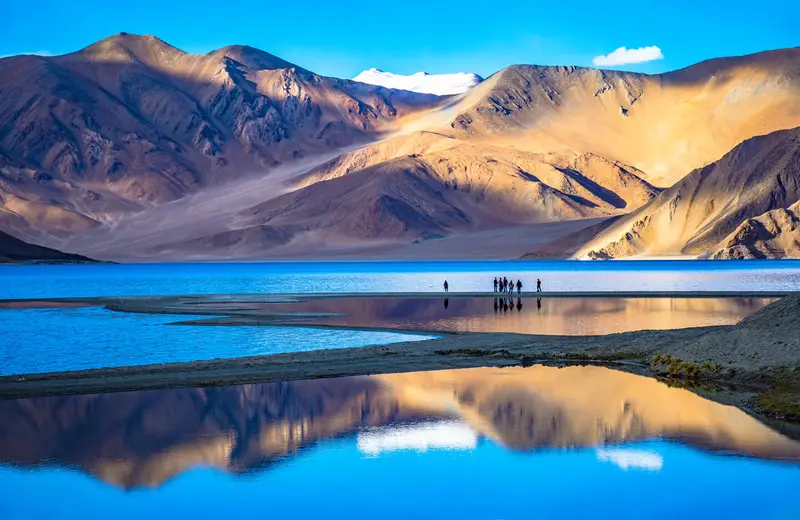 Cheapest Way to Reach Leh Ladakh