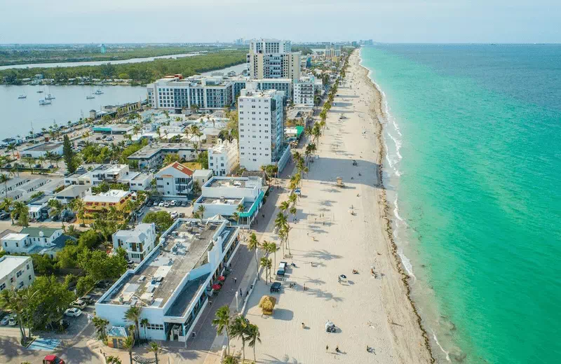 Best Time to Visit in Hollywood Beach
