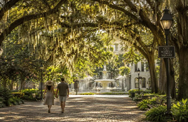 Live oaks and Spanish moss over a Savannah square, a romantic getaway near Atlanta for couples