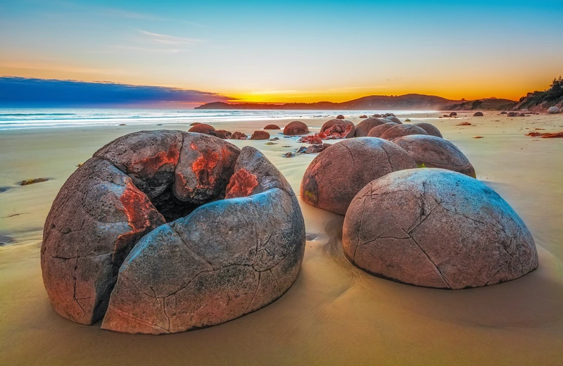 Koekohe Beach