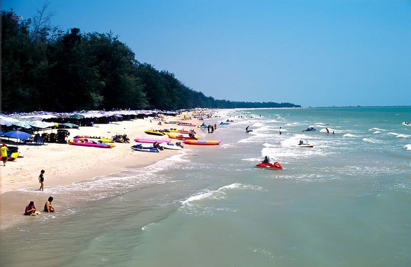 Cha-Am Beach, Phetchaburi (Thailand)