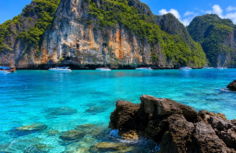 Koh Phi Phi Le Island, Thailand – Crystal Clear Waters