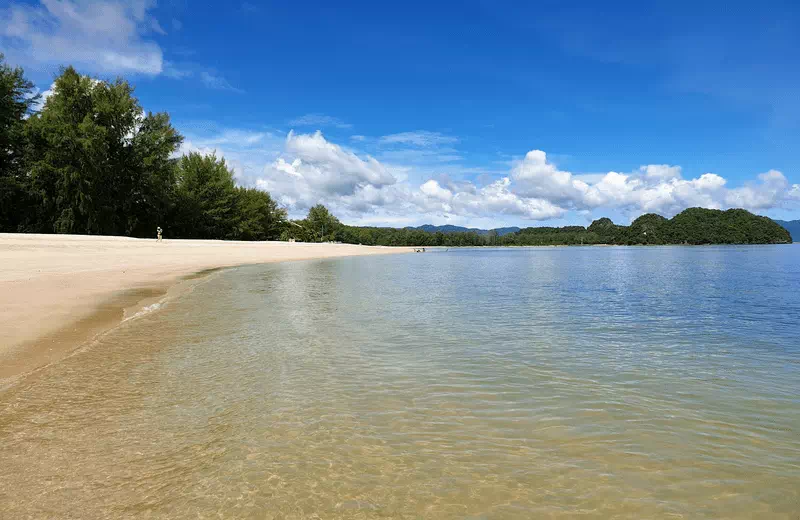 Tanjung Rhu beach